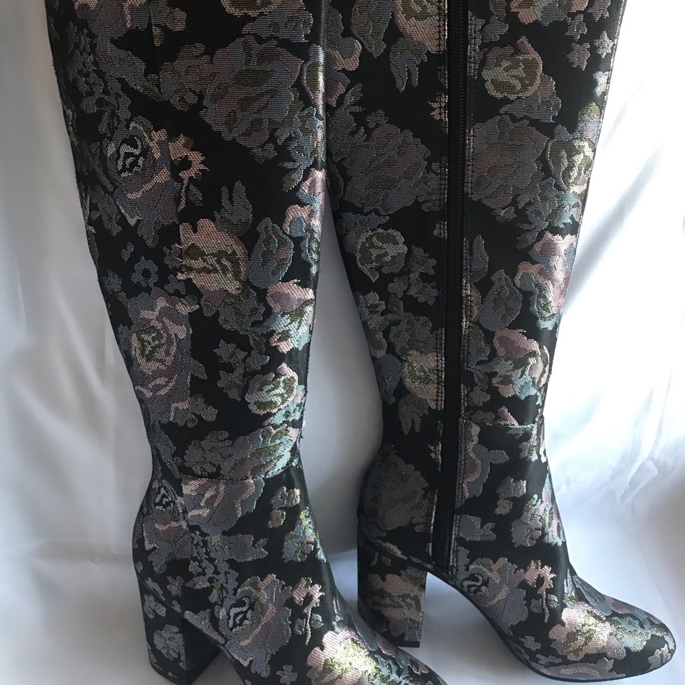 Reaction Kenneth Cole Time to Step Knee-High Boots